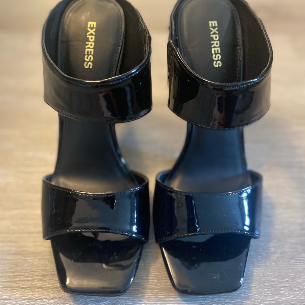 Express Black Heel